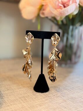 18k gold-plated Leaf Cascade Drop Earrings - gorgeous 3 inch drop!